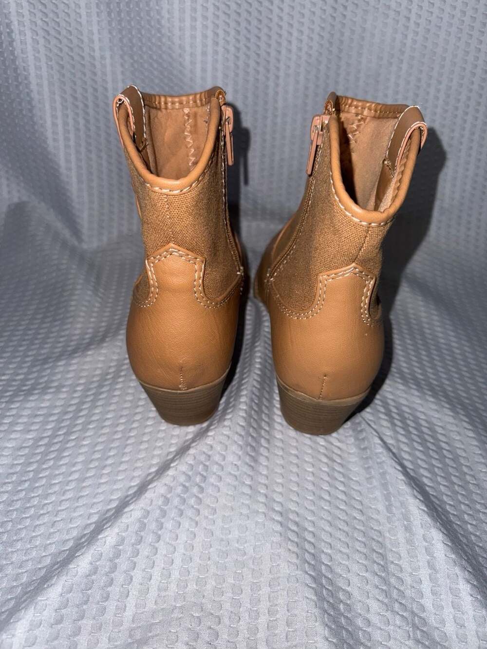 Universal Thread Women's Western Ankle Boots Size 8 - Picture 3 of 5